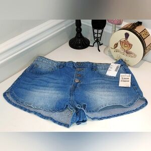 BP Light Wash 5 Pocket Button Fly Short Jean Shorts Size 32 NWT